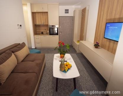 Appartements Notre maison, , logement privé à Lastva Grbaljska, Monténégro - APARTMANI LASTVA_6 (1)